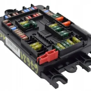 SKRZYNKA BEZPIECZNIKÓW BMW X5 F15 9316569 Zamów teraz